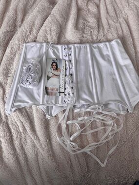 Coquette Diva White Satin Lace-Up Waist Cincher Corset